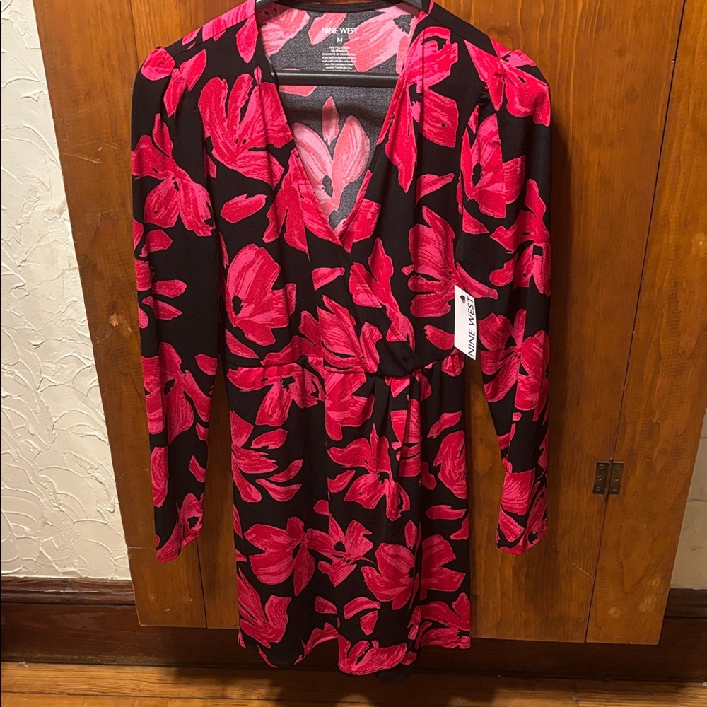Nine West Floral Wrap Dress  in Black Red Pink NWT Medium